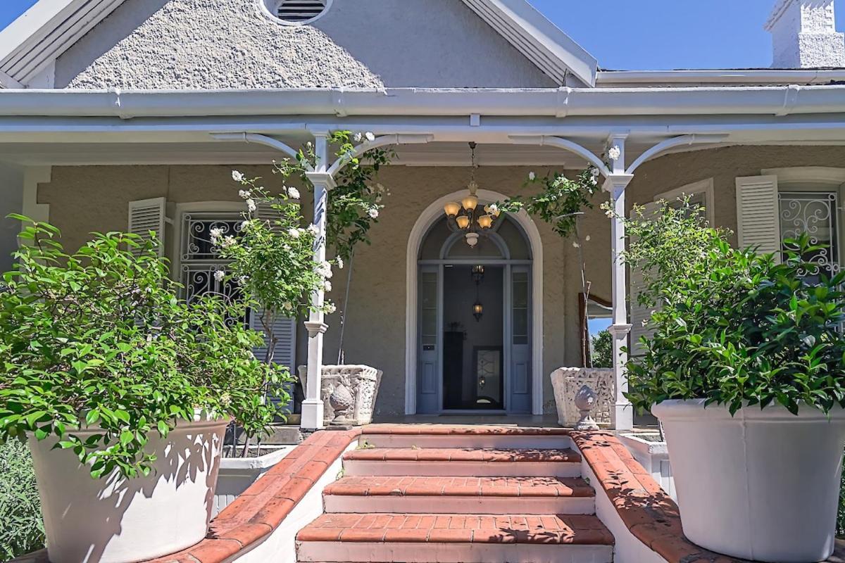Dream Guest In Fabulous Edwardian Claremont Apartment *