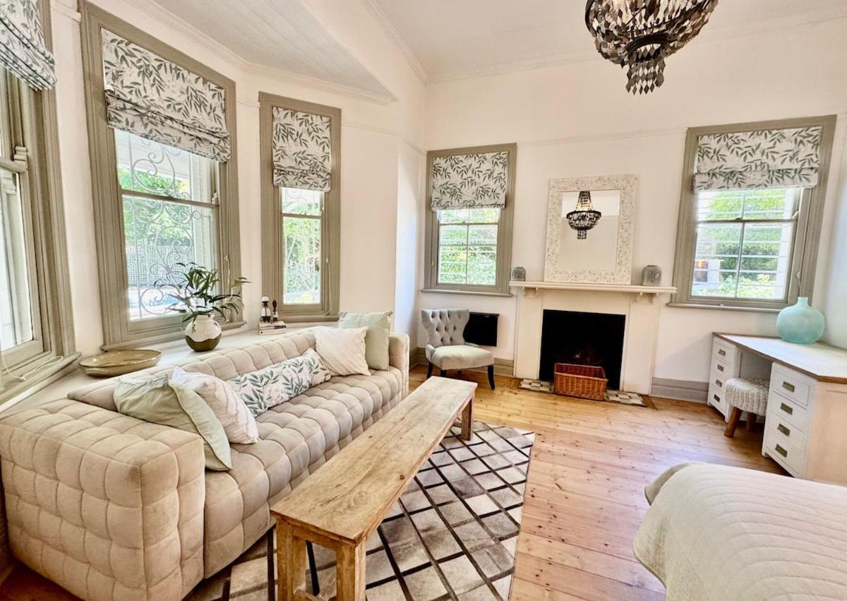 Dream Guest In Fabulous Edwardian Claremont Apartment
